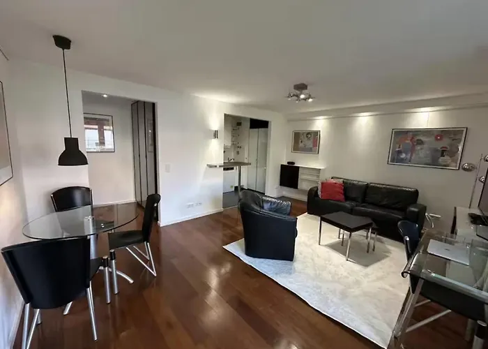 Quiet Retreat With Balcony In The Centre Of Daire *